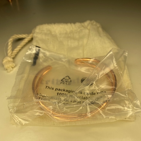 NWT Tribe Alive Rose Gold Criss Cross Cuff bracelet - Picture 5 of 5